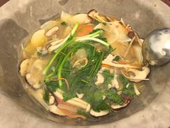 -姚记抚仙湖石锅鱼庄