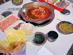 -钢管厂五区小郡肝串串香火锅(人民广场店)
