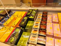 -好利来(上海长宁龙之梦店)