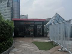 -洛克公园·篮球·足球·羽毛球(莘庄店)