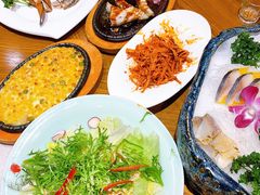 -青瓦餐厅·生鱼片·韩园烤肉(西塔店)