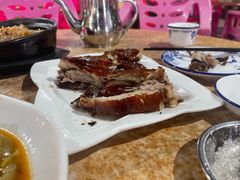 -黄记四更烤乳猪店