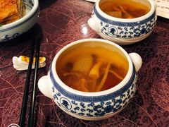 泉水竹笙菌菇汤-宁波状元楼酒店(和义路店)