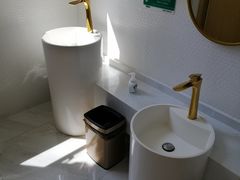 -龙格亲子游泳·水育早教运动中心(绿城店)