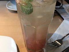 -必胜客(漕宝路店)