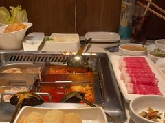 -海底捞火锅鲜切牛肉主题店(长寿路店)