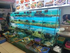 -覃记海鲜美食餐厅