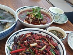 -去吃小龙虾·江湖菜·烧烤(南滨路店)