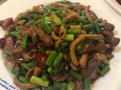 -余杨鸭鸭餐厅