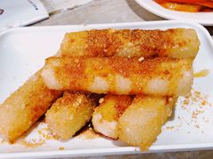 -爆炸头阿姨小四川正宗川味小吃(无任何分店)