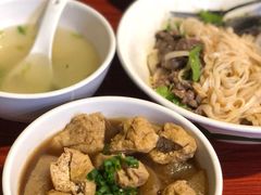 萝卜油豆腐-有章牛杂(石厦店)