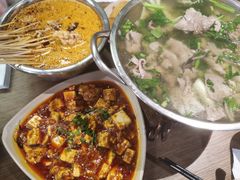 -肖四女乐山跷脚牛肉(世博源店)