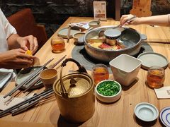 -巴奴毛肚火锅(龙湖锦艺城店)