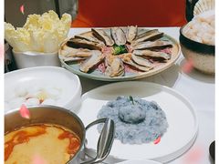 -红鼎豆捞·非遗鲍皇汤火锅(宝丰路店)