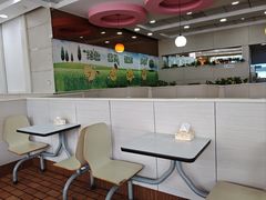 -六和餐饮(东城根店)