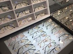 -回瑞眼镜·蔡司·依视路官方授权店(广益路万达店)