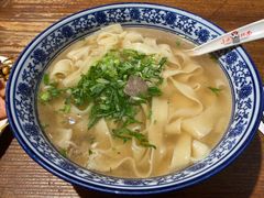 -东大桥小国抻面烧烤(长通路店)