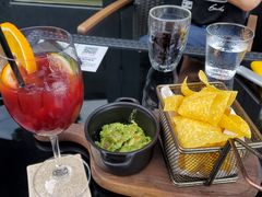 玉米片配鳄梨酱-Shanghai Brew House上海啤酒工坊(老外街店)