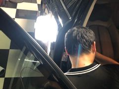 -鲨鱼皮汽车凹陷玻璃修复(静安店)