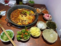 -四小区火锅·巷子里的重庆火锅(花照壁店)