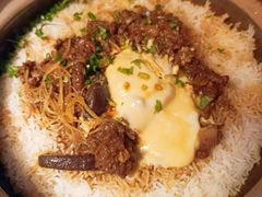 窝蛋牛肉煲仔饭-润泽园椰子鸡(汇一城店)