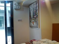 -新大咀港式茶餐厅(宝山万达店)