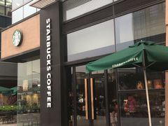 门面-星巴克臻选(上海长风大悦城店)