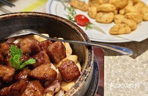 Stone Pot Angus Beef Cubes