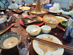 -洞庭洲·防空洞火锅·烧烤·铜锅涮肉(新百广场店)
