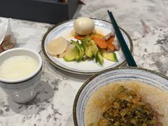 -宜致酒店(永庆坊彩虹桥地铁站店)