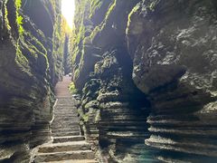 -梭布垭石林景区