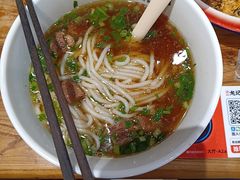 -湘人龙记老长沙米粉(鸟巢店)