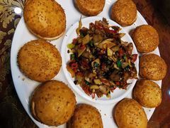 -万重锦·人文川菜馆(骡马市店)