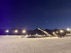 -丝绸之路山地度假区滑雪场