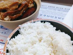-万和春排骨砂锅米饭(新业广场店)