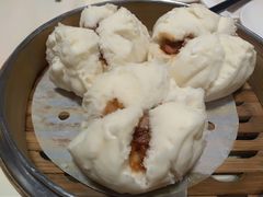 蜜汁叉烧包-广东胜利宾馆西关粤中餐厅