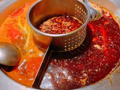 鸳鸯锅底-佬土鹅肠火锅(解放路店)