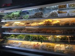 自助取餐区-万记麻辣烫国展总店
