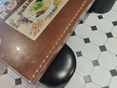 -太子浓心·港式猛火小锅米线(探十里店)