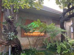 -Chom Cafe and Restaurant