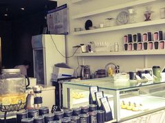 -UNI UNI(环亚凯瑟琳店)