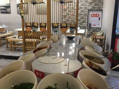 自助调料区-屋头串串(新街里店)