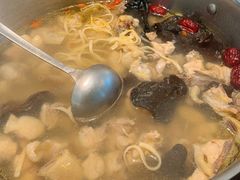 -一席地·本地鸡窝·杭帮鸡火锅(萧山银隆百货店)