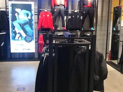 -adidas(滔搏朝阳大悦城店)