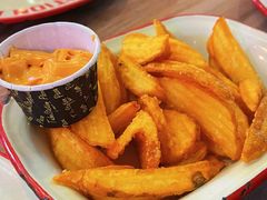 特色薯条配奶酪酱-Tubestation站点比萨(五道营店)