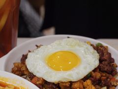 干免牛饭加蛋-喜莲咖啡