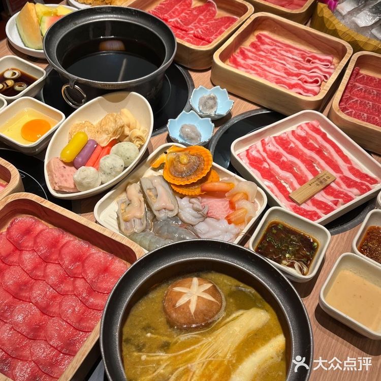 哇哇哇,老板请客 今天部门的人聚餐