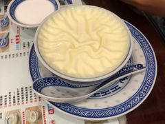 -广信牛奶甜品世家(台东店)