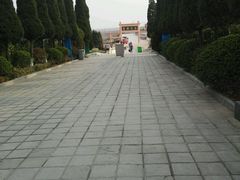 -万国公墓