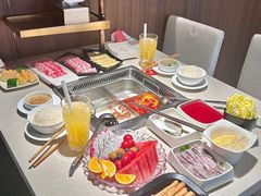 -海底捞火锅鲜切牛肉主题店(长寿路店)